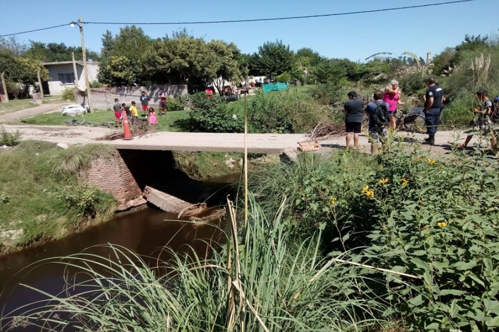 Puente ubicado sobre la calle Combate de los Pozos