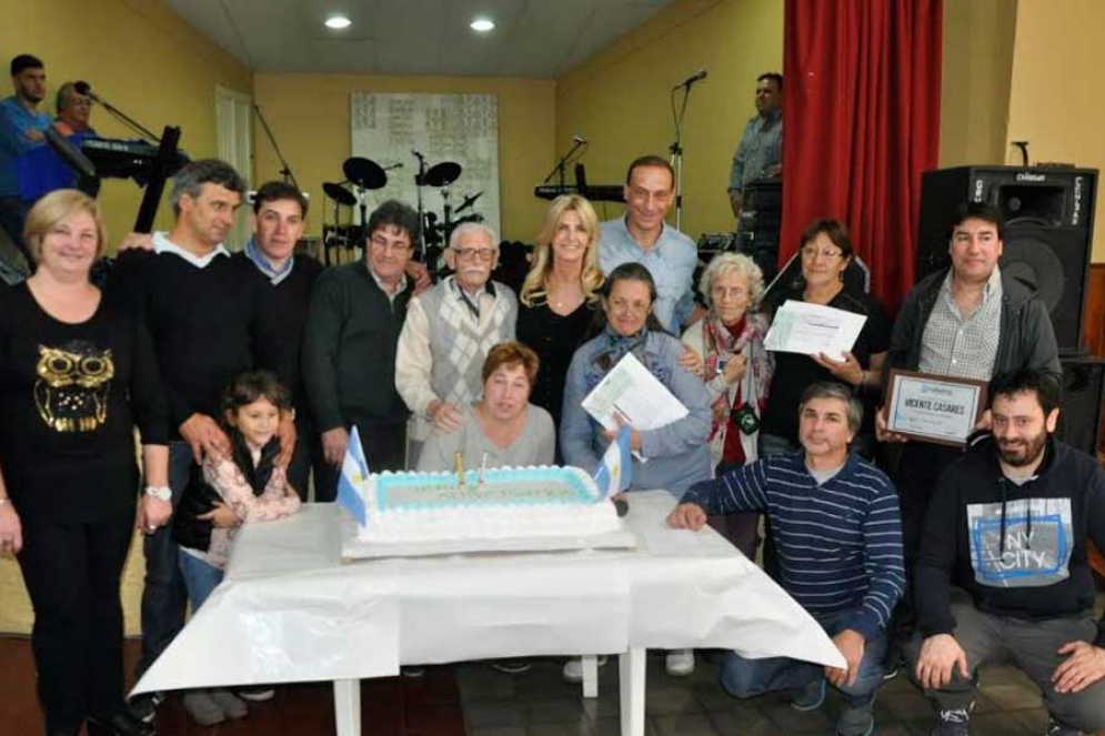 Vicente Casares festej&oacute; su 70&deg; aniversario