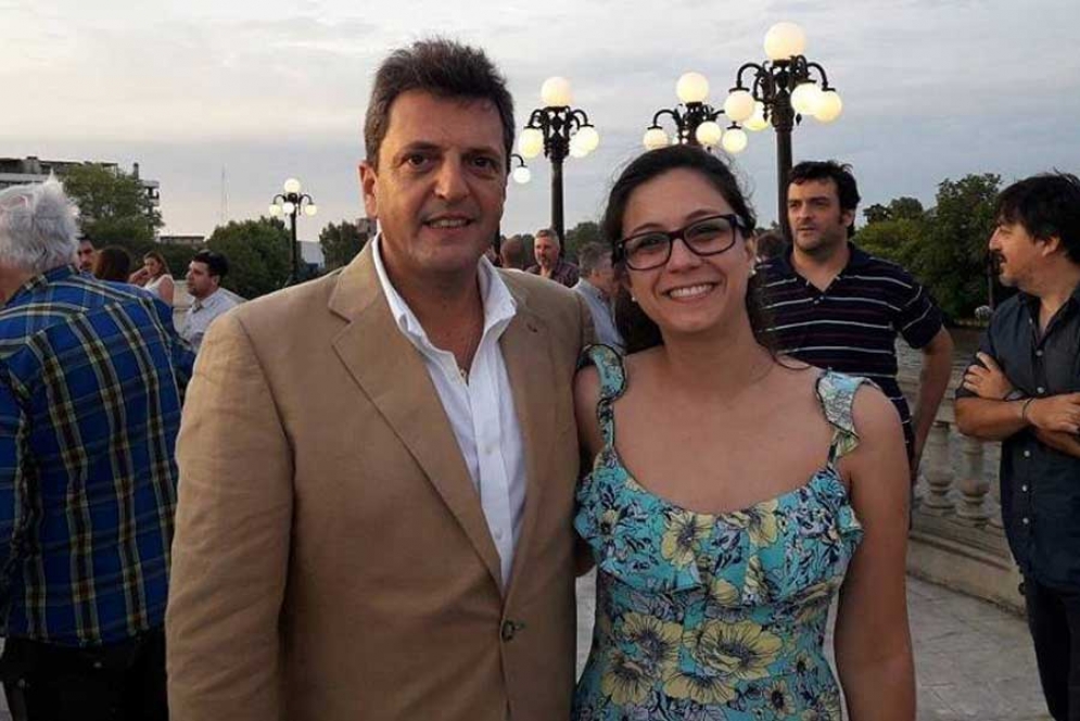 Ayelen Rasquetti junto a Sergio Massa.