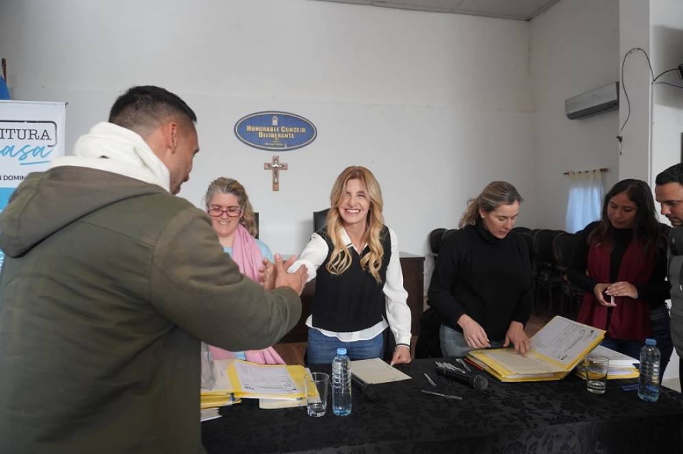 Fassi respondi&oacute; consultas sobre las elecciones 2023.