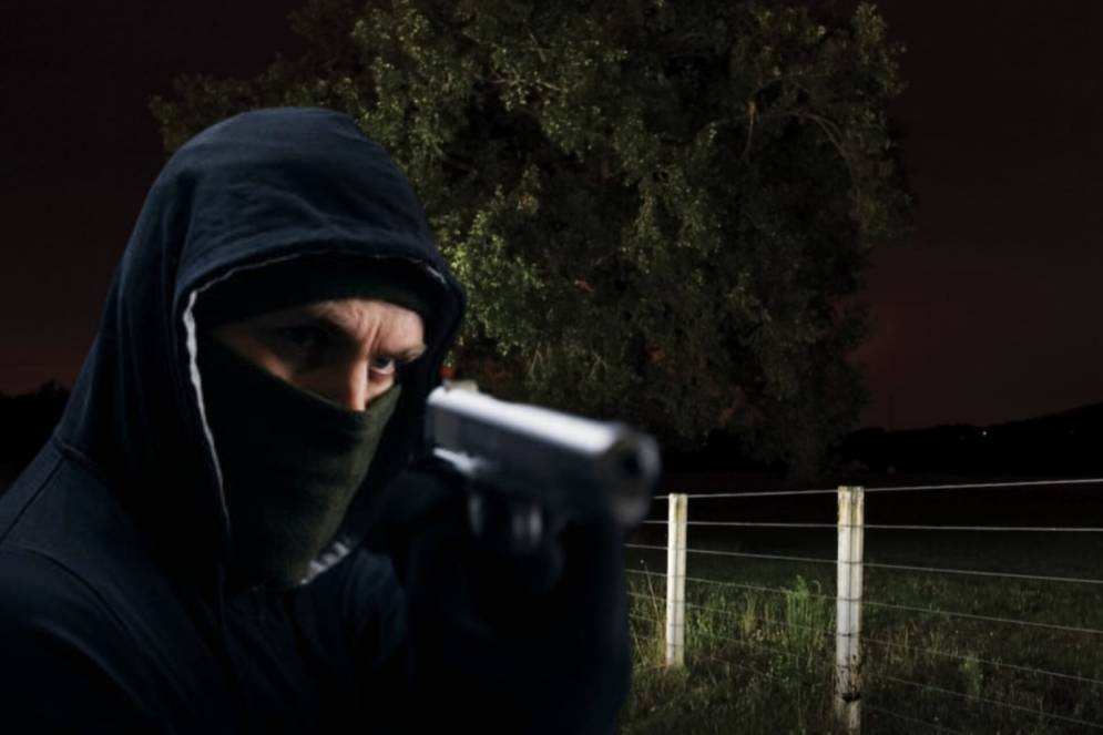 El casero recibi&oacute; un tiro en el abdomen. 