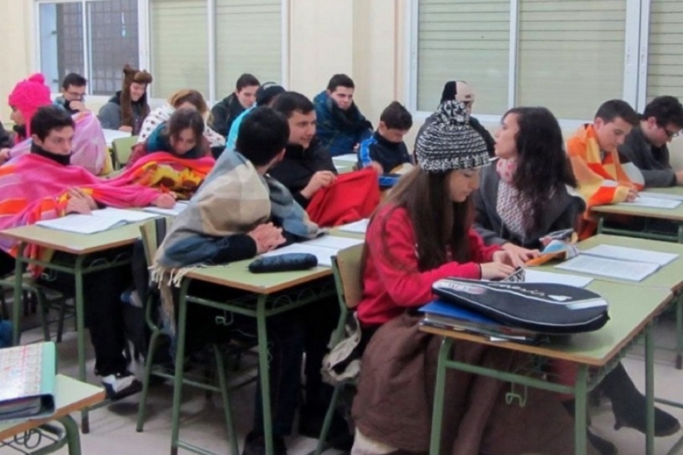 Gorros, guantes y bufandas, la &uacute;nica manera soportar el fr&iacute;o. (Foto ilustrativa).