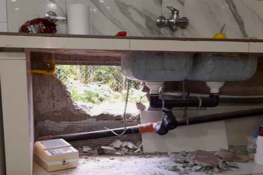 El boquete, obra del malviviente.