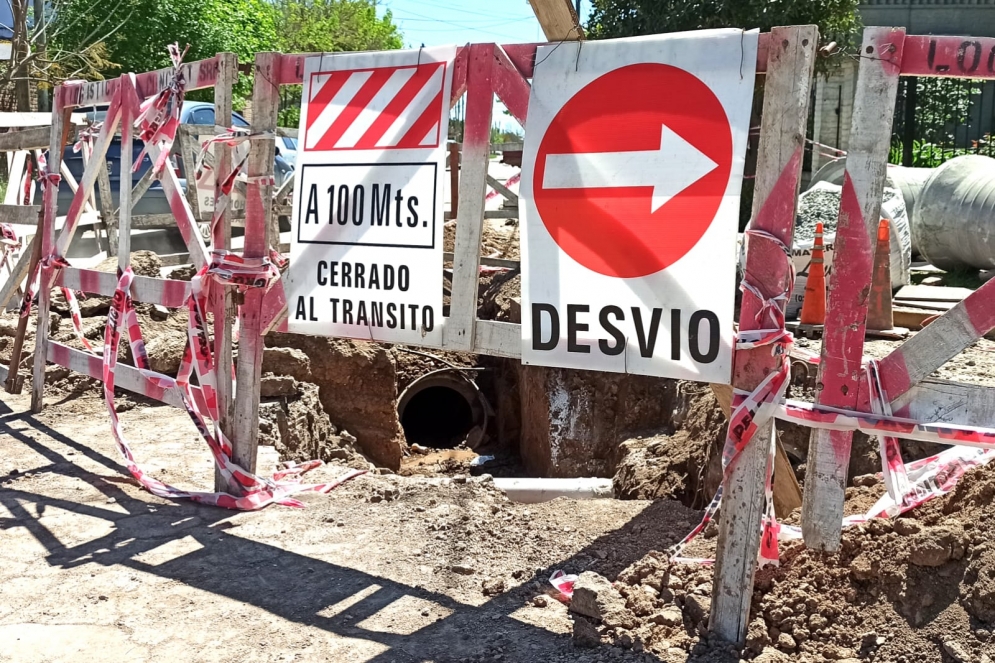 Basavilbaso y Matheu ya est&aacute; bloqueada parcialmente al tr&aacute;nsito por una obra de desag&uuml;e.