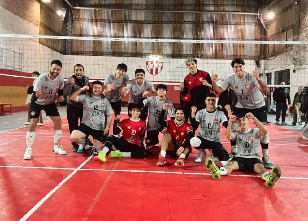 Pu&ntilde;o apretado para todo los Tamberos.