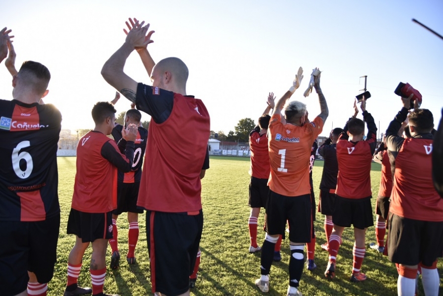 El rojo cerr&oacute; con una sonrisa