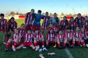 Primera victoria de las "rojas" en el regreso a AFA. (FOTO: @femeninocfc).