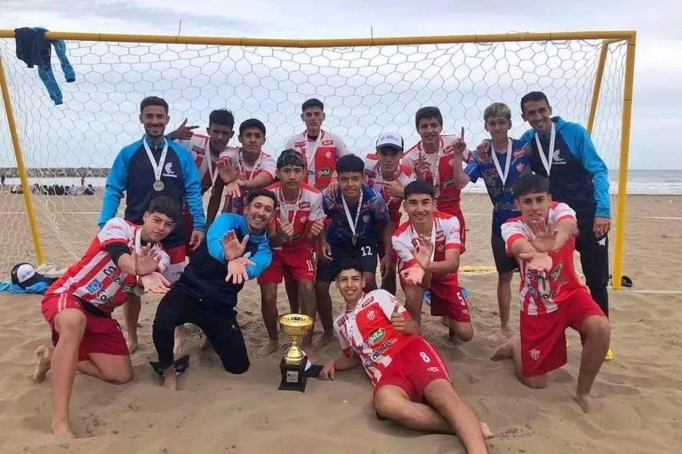 Alegria total en Playa Varese.