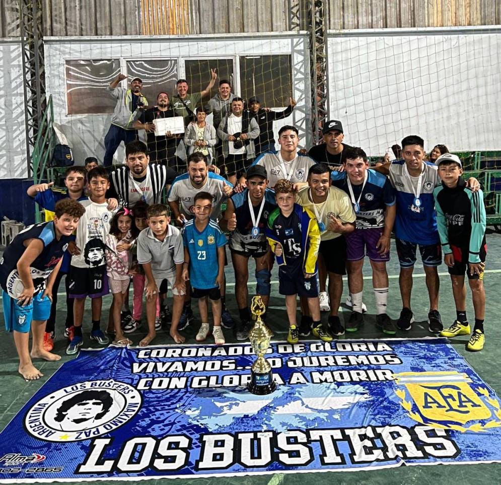 Los campeones y su gente en la noche del&nbsp;jueves.