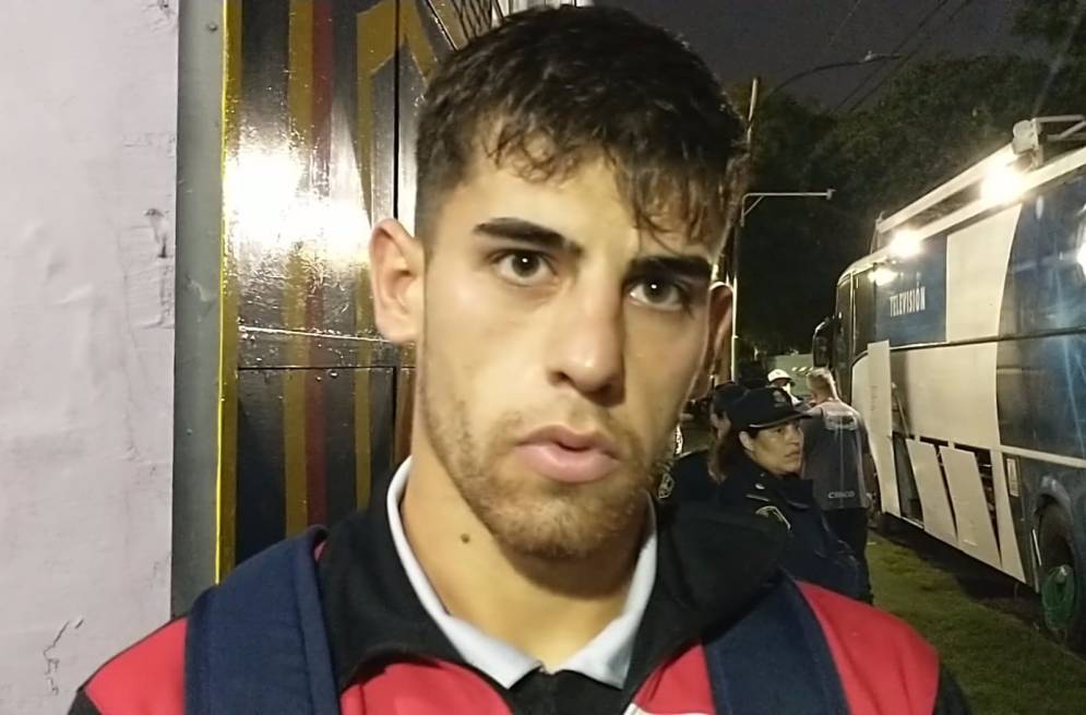 Bruno B&aacute;ez a la salida del vestuario.