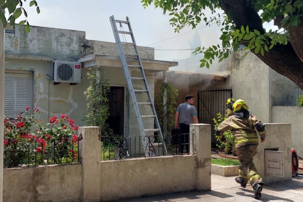 Los vecinos de la zona seguian con preocupaci&oacute;n lo ocurrido.