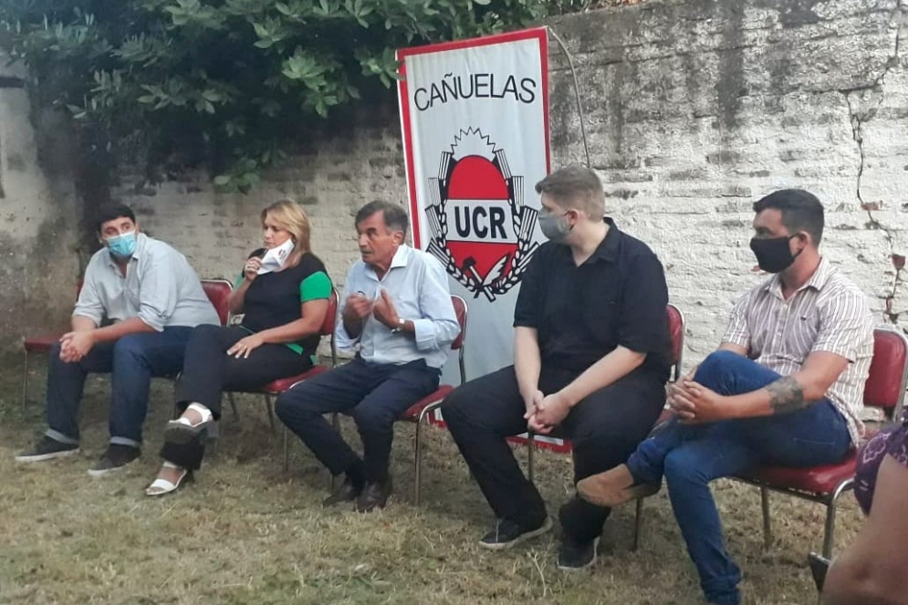 Militantes, candidatos y dirigentes provinciales y nacionales participaron de la charla.