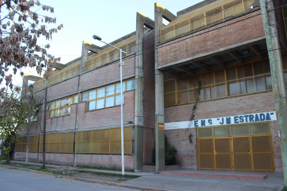 Robo en la Estrada: el vice del consejo acudi&oacute; al colegio