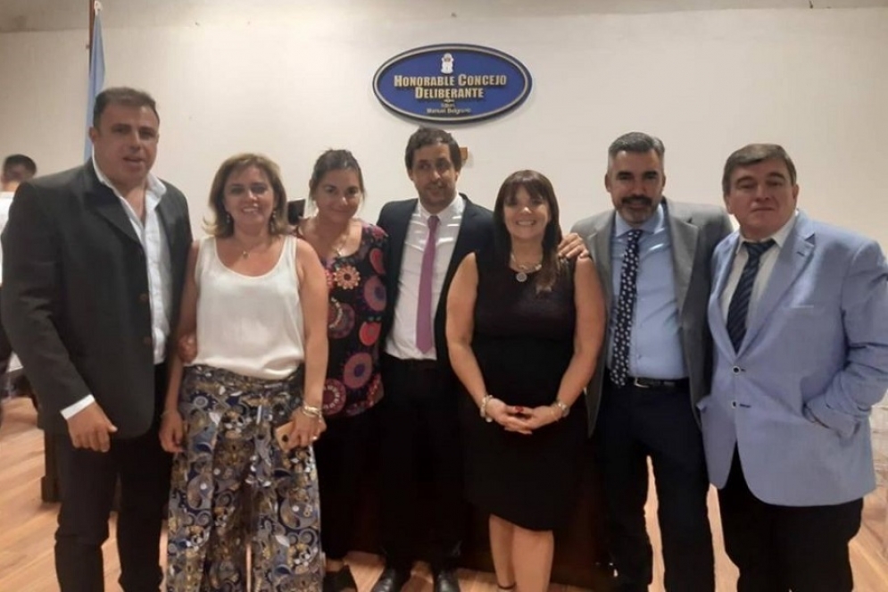 Los concejales de Juntos por el Cambio en el d&iacute;a de la asunci&oacute;n de los elegidos en octubre.