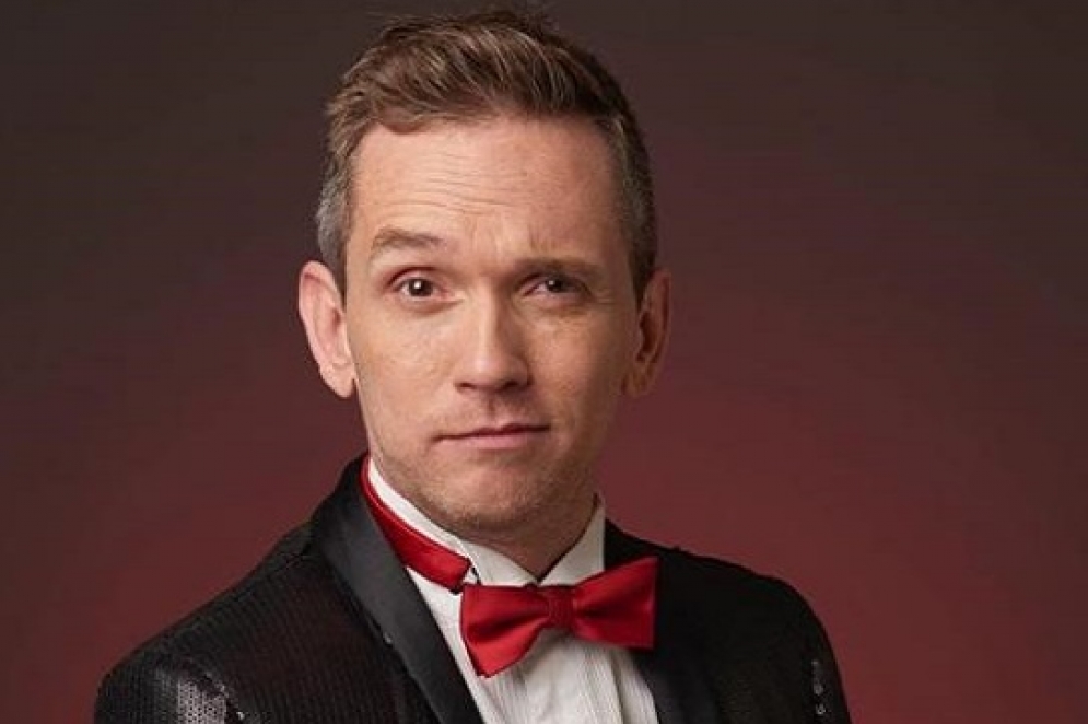 Diego Reinhold conducir&aacute; &ldquo;Una antes de dormir&rdquo; de lunes a viernes a las 22. 