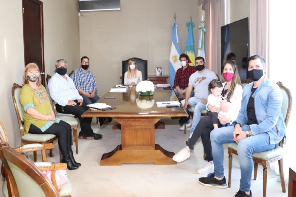 La reuni&oacute;n se concret&oacute; este lunes en la Casa de Gobierno.