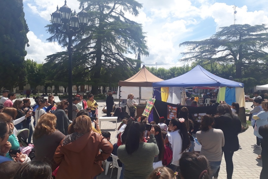 La "5&ordf; Feria del Libro" se vive a pleno