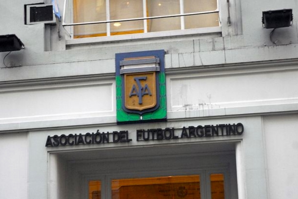 Villa San Carlos pagar&aacute; una multa por el valor de 300 entradas, durante 3 partidos.  