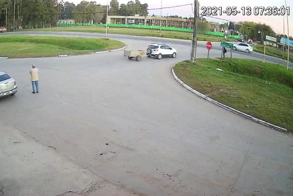 El siniestro qued&oacute; grabado por la c&aacute;mara de un comercio.