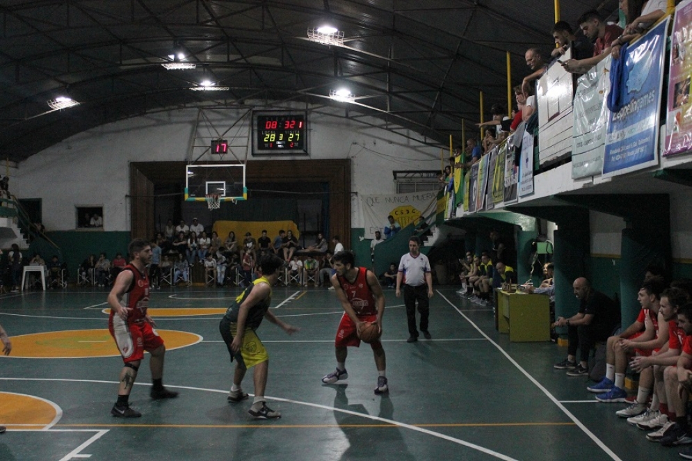 Ca&ntilde;uelas le gan&oacute; 60-50 a Moreno de Quilmes