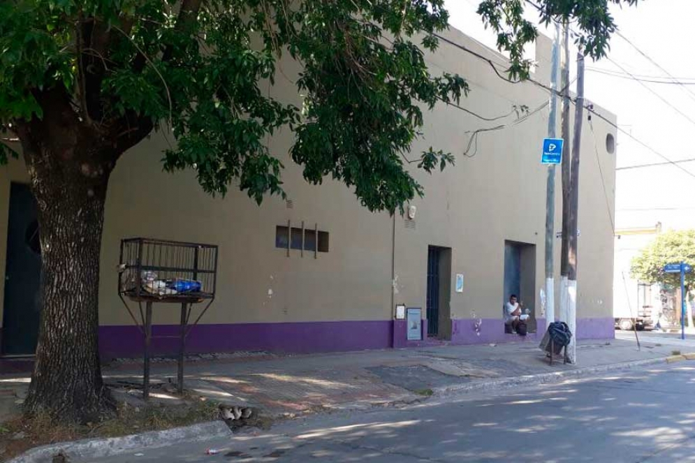 El cesto de basura donde Emiliano Aguilar