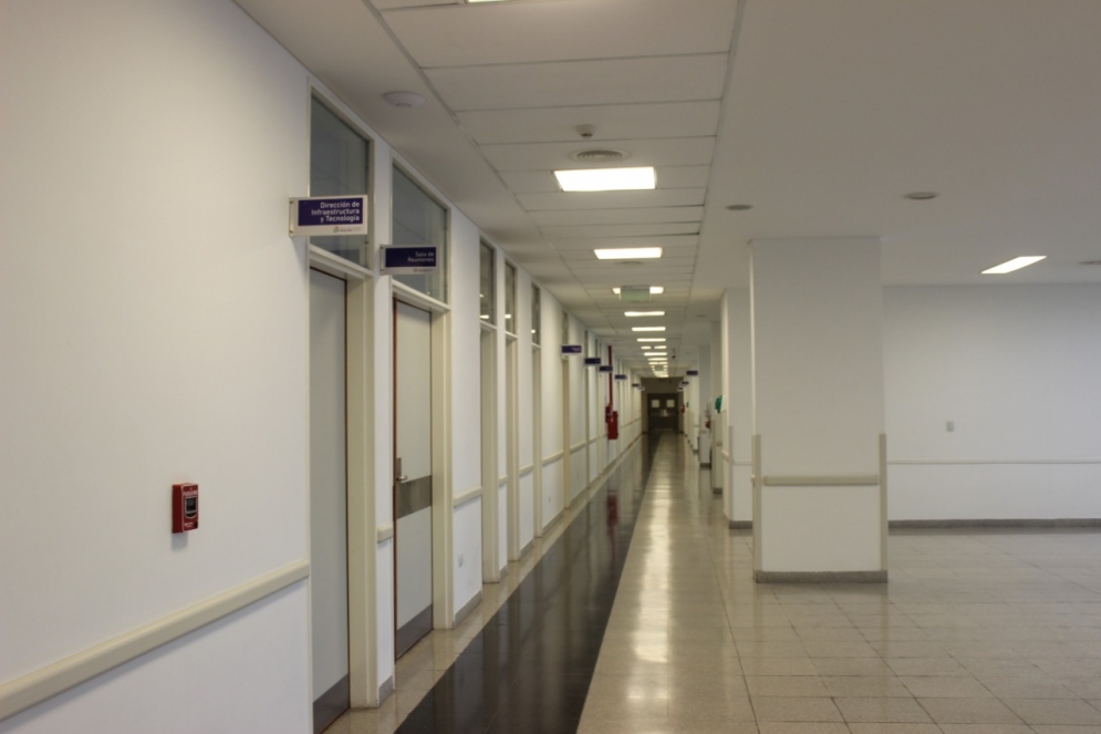 La familia apunta contra el personal del Hospital Regional.