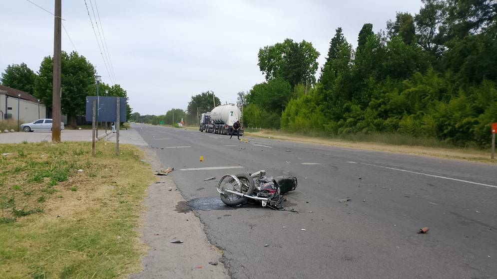 Se espera por la evoluci&oacute;n del motociclista.