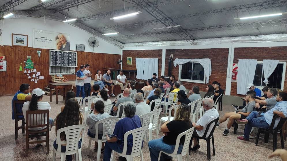 Una postal de la reuni&oacute;n donde se coordin&oacute; la agenda que&nbsp;se&nbsp;viene.