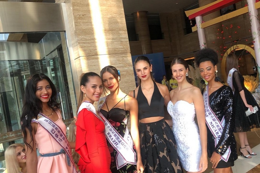 Una modelo ca&ntilde;uelense deslumbr&oacute; en China