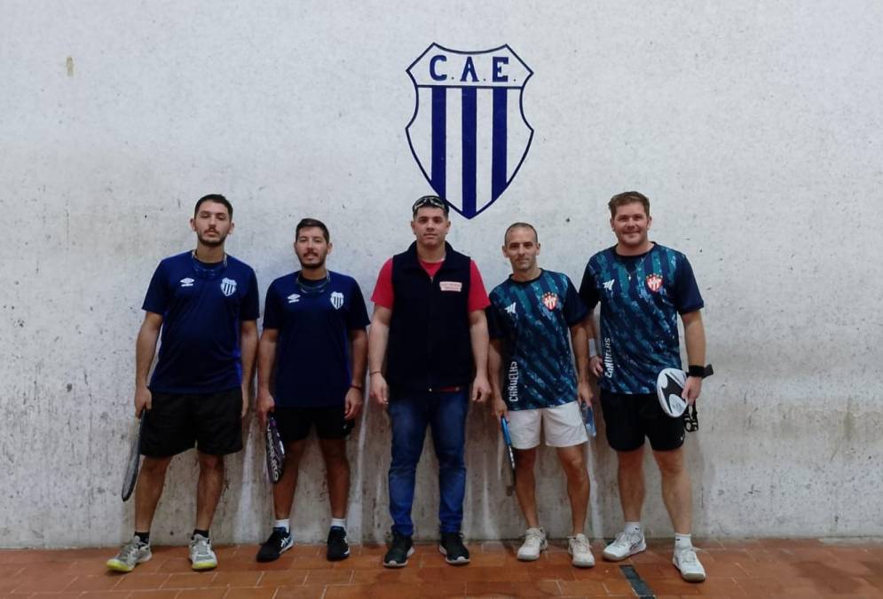 El cuarteto de pelotaris locales se midieron en la cerrada&nbsp;del&nbsp;"pincha".