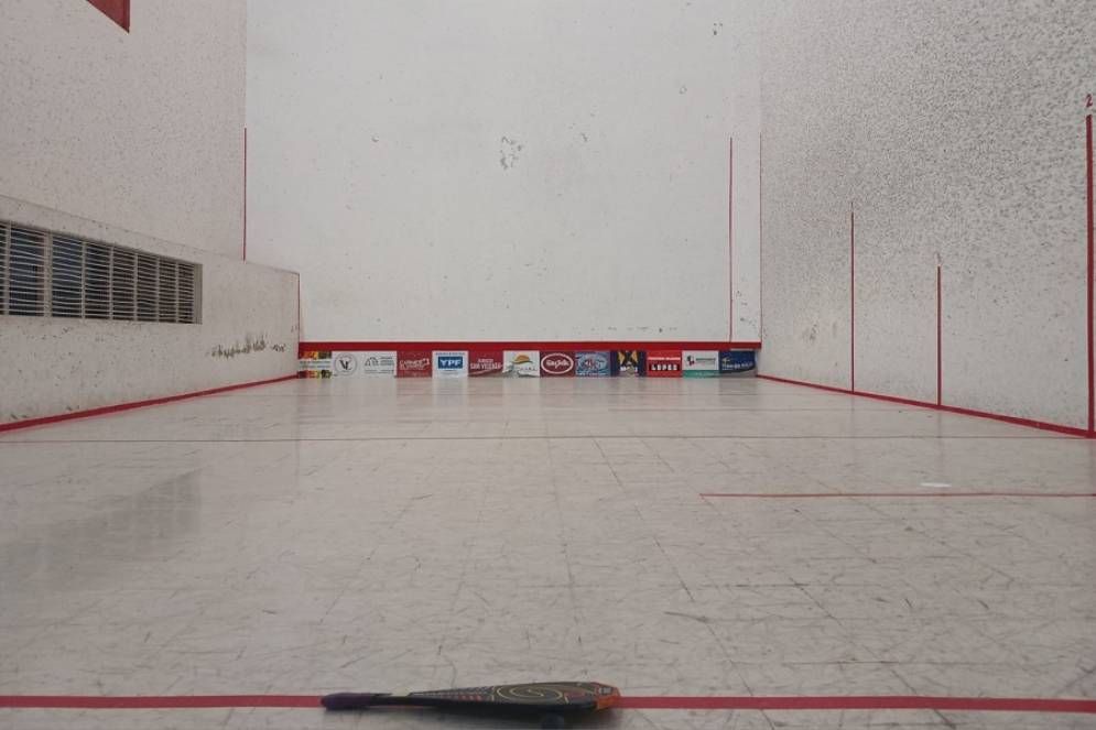 El Club Ca&ntilde;uelas es el punto de encuentro.