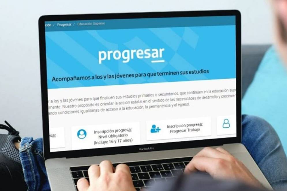 Desde la Direcci&oacute;n de Juventud brindan asesoramiento para las chicas y chicos.