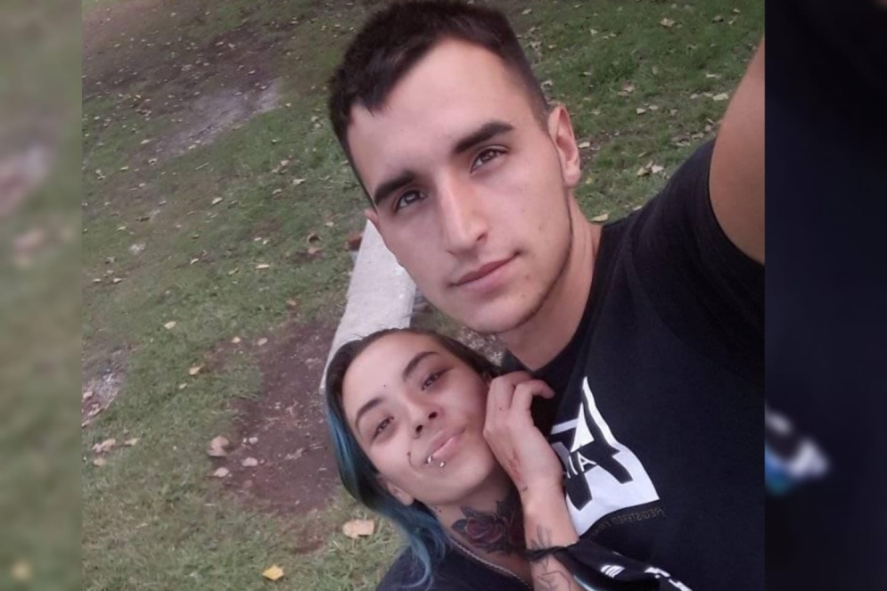 Cassandra junto a su pareja, Ezequiel. 