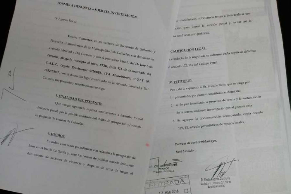 El escrito presentado por el secretario de Gobierno, Emilio Contreras.