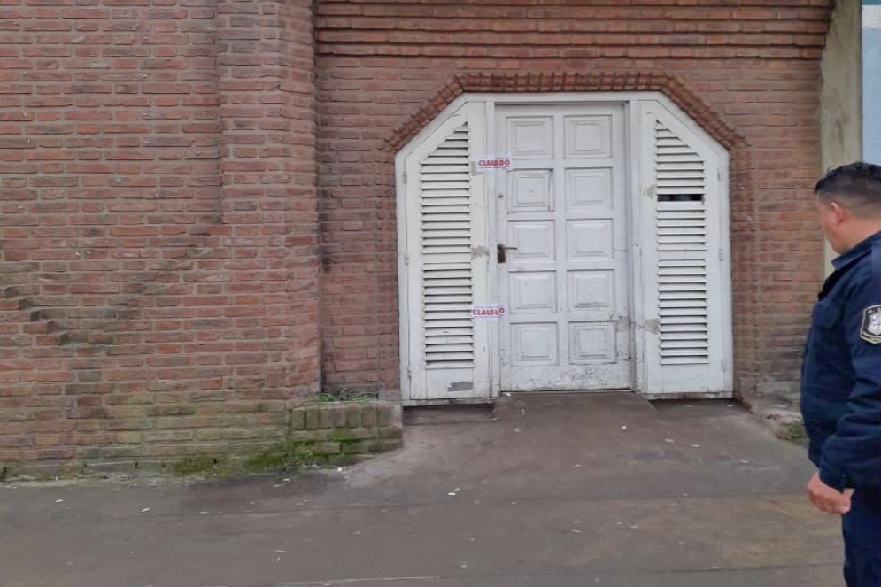 La polic&iacute;a clausura "Alma Errante".