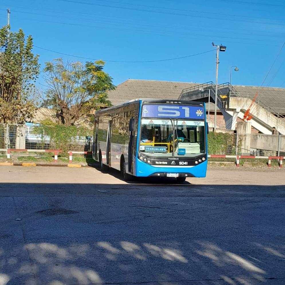 Una de las formaciones que parte de la terminal de nuestra ciudad.