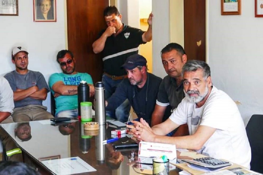 Su&aacute;rez aguarda el cierre de las presentaciones de las listas para saber si tendr&aacute; competidores. 