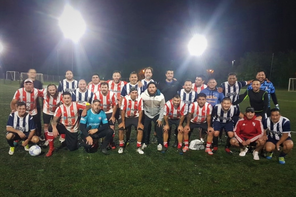 El f&uacute;tbol senior de CFC se ajusta los botines para volver contra un grande