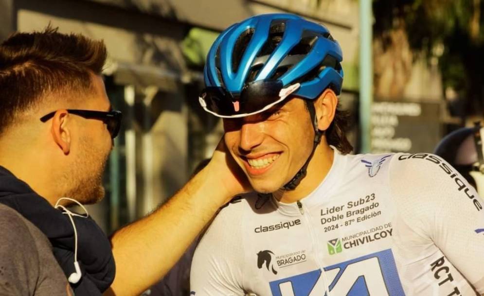 Salm&oacute;n feliz, pero sin descanso. Va rumbo a Salta para seguir compitiendo. 