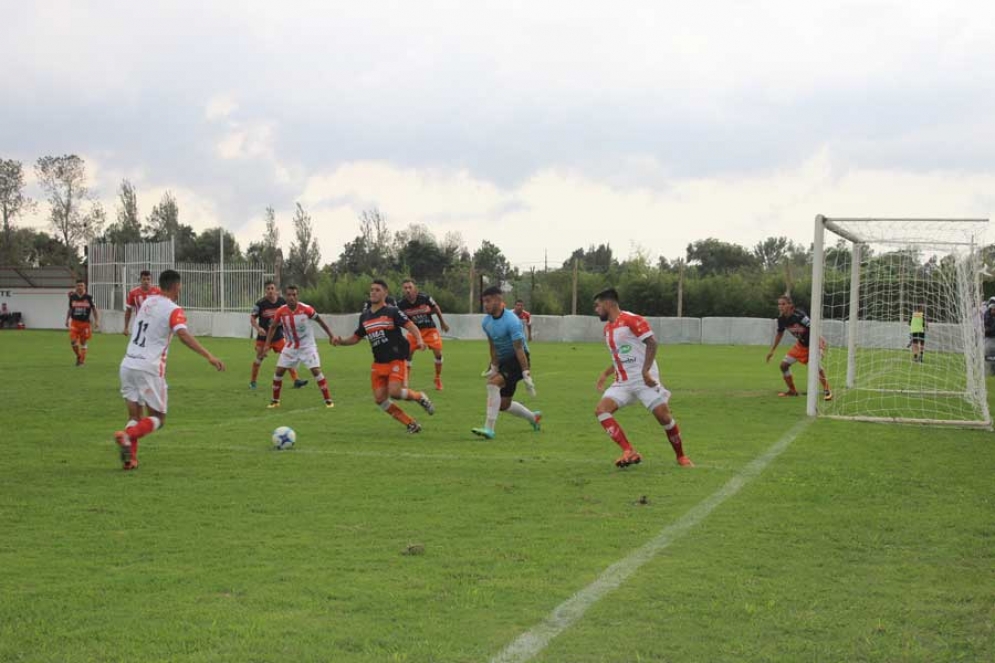 El CFC se trajo un triunfo de su visita a Berzategui.