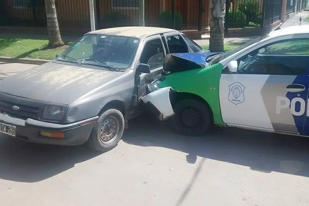 El Etios golpe&oacute; al medio al robusto Sierra. 