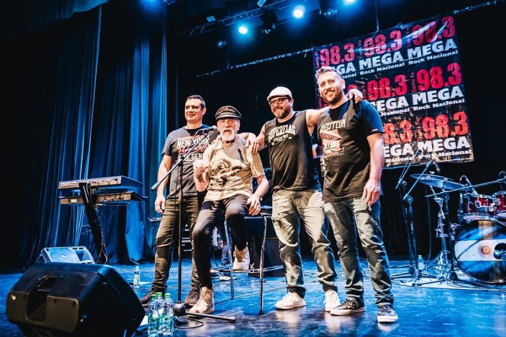 El show ser&aacute; en el Cine Teatro Ca&ntilde;uelas, el s&aacute;bado 23 de diciembre a las 19 horas.