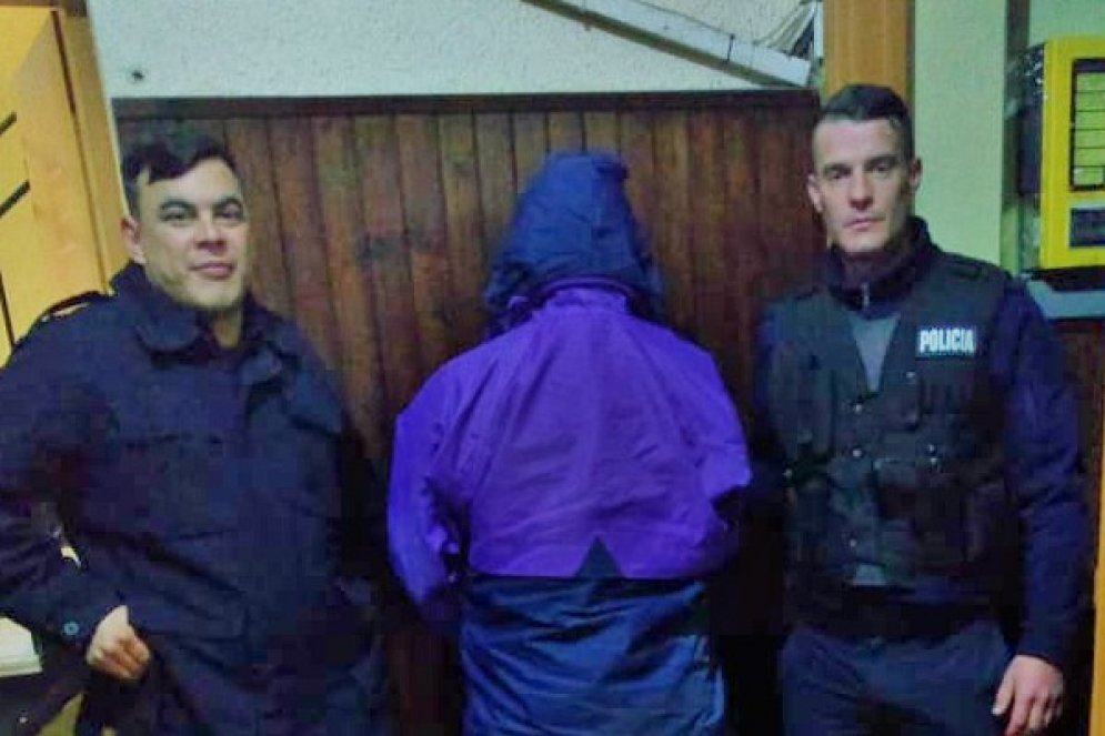 Acosta, apresado en la Comisar&iacute;a 1&ordf; de Ca&ntilde;uelas.