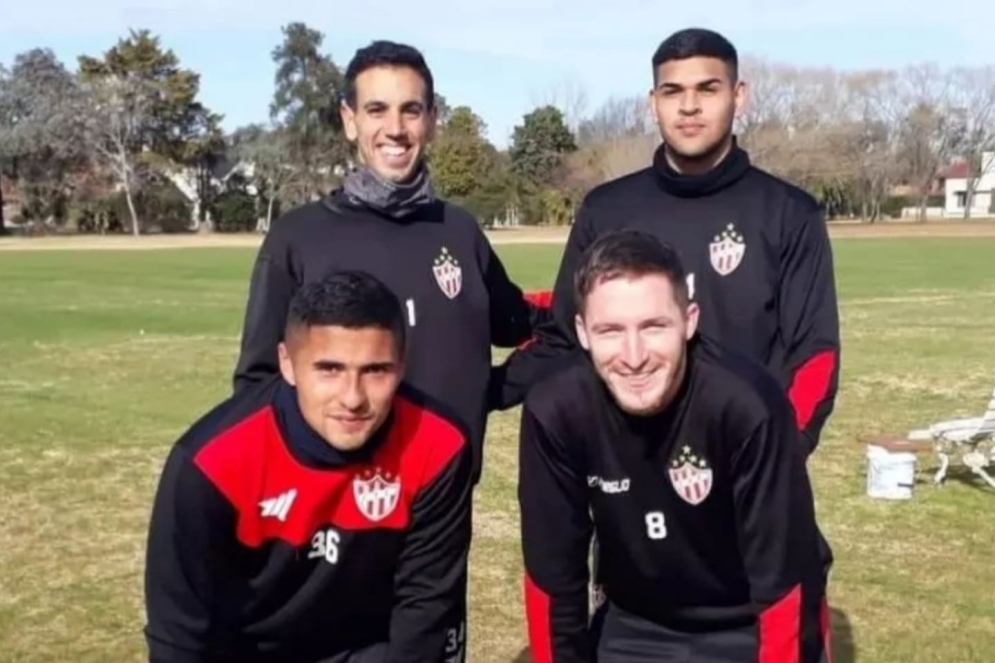Tobias Gra&ntilde;a (abajo a la derecha) junto a Franco Lo T&aacute;rtaro, Facundo D&iacute;az y Mendoza Quintana.