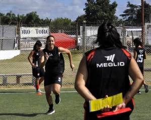 Este domingo debutan ante F&eacute;nix en Pilar. (FOTO: @femeninocfc).