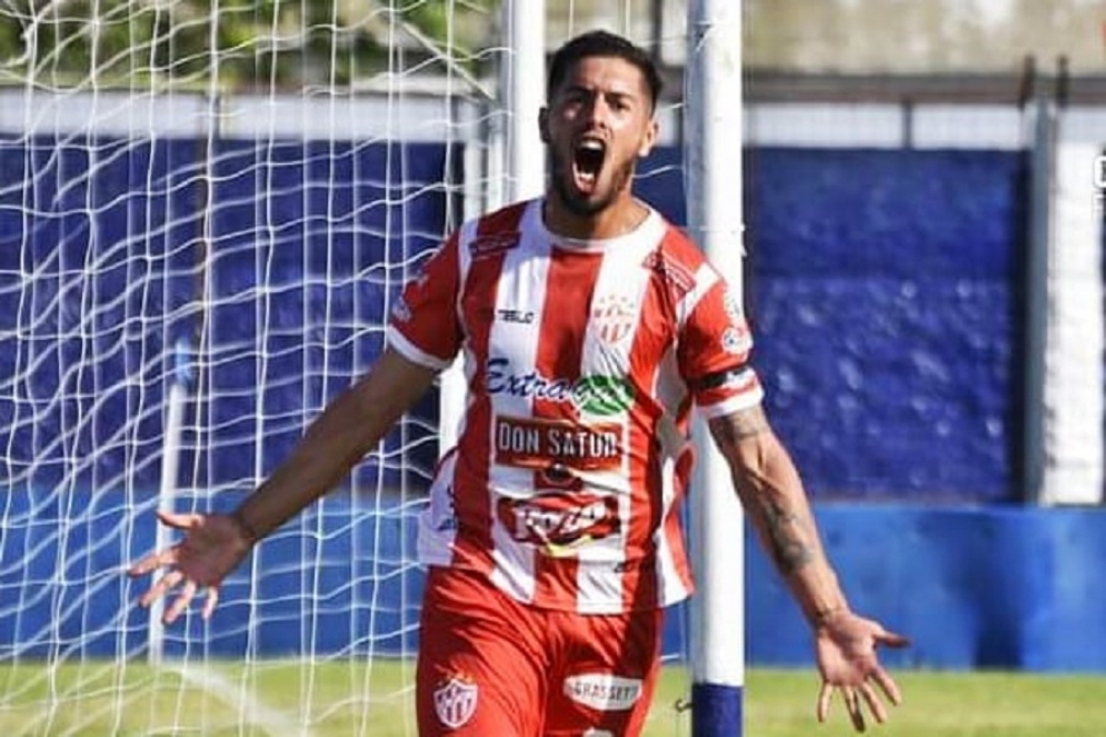 Aguirre lo grita con el alma. Ph: Jony Arga&ntilde;araz