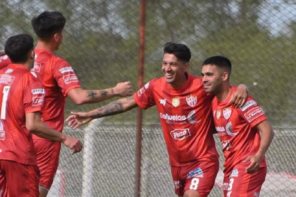 Cano marc&oacute; el primero. Ph: prensa CFC.