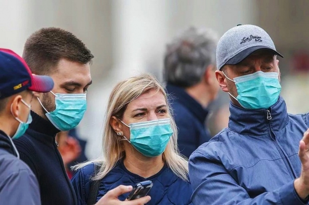 Pen&eacute; aconsej&oacute; seguir utilizando el barbijo.