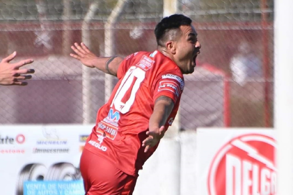 "Beto" Acosta sigue de racha. Ph: prensa CFC.