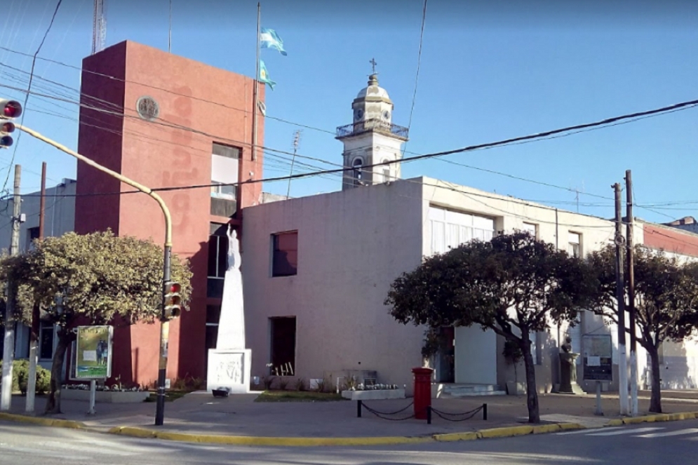 Municipalidad de Ca&ntilde;uelas. 